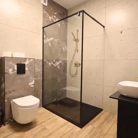 #olszynki Park W67 Fv Parking By Okazja 아파트 제수프